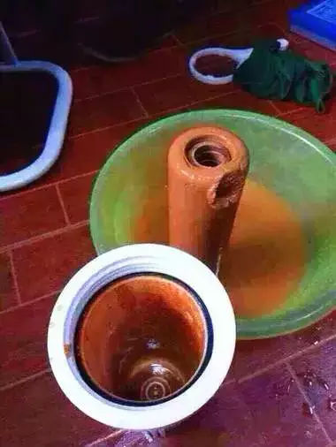 看看您家用的水管，是不銹鋼水管太貴，還是家人的健康不值得投資？